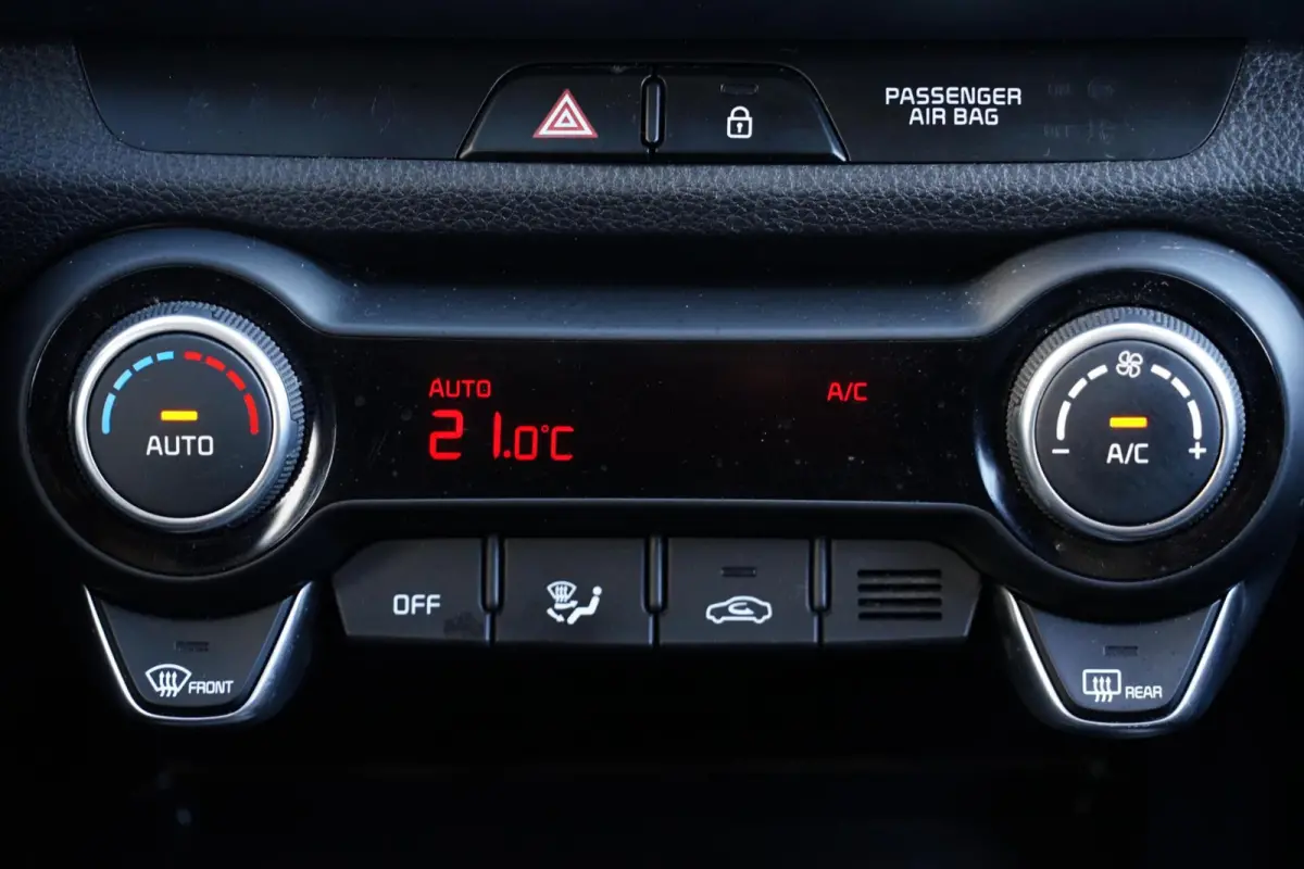 1.0 T-GDi MHEV DynamicLine, NL, clima, cam. CarPlay