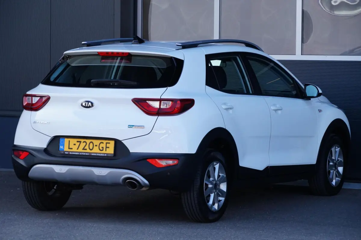 1.0 T-GDi MHEV DynamicLine, NL, clima, cam. CarPlay