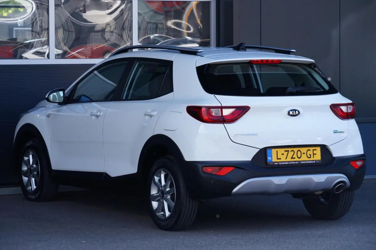 1.0 T-GDi MHEV DynamicLine, NL, clima, cam. CarPlay