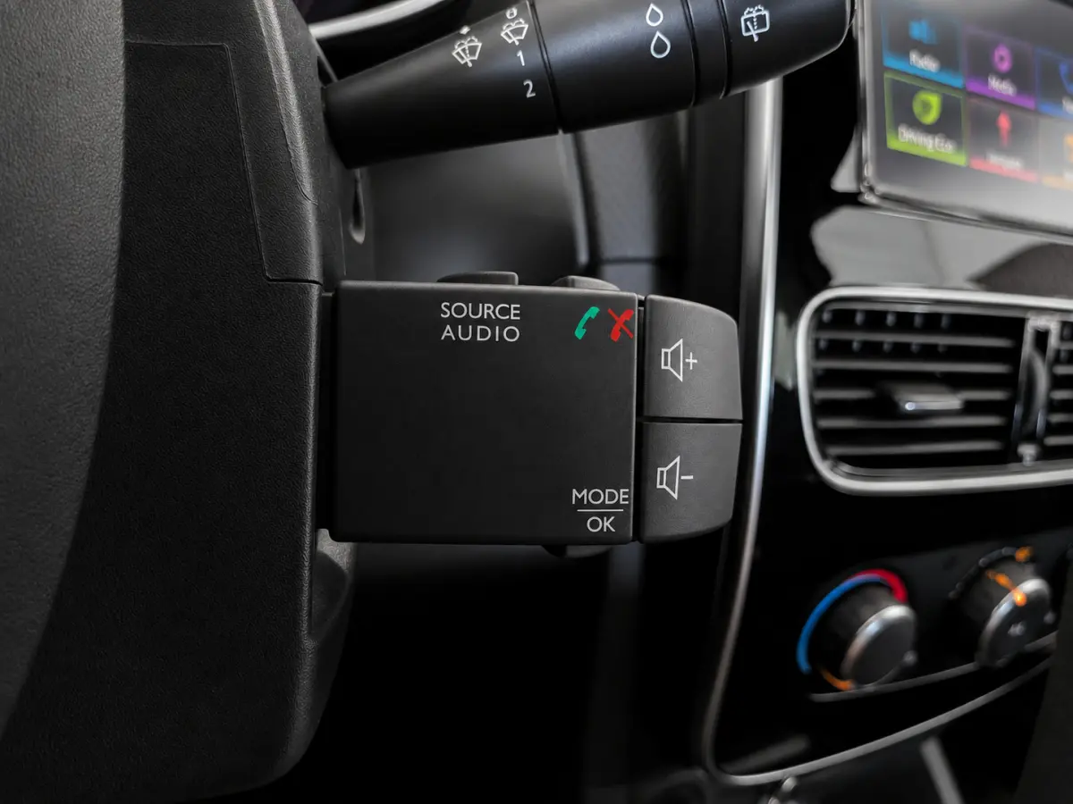 0.9 TCe Limited Airco, Cruise Control, Stuurbekrachtiging