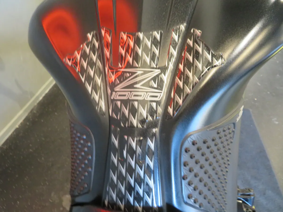 Z1000 AKRA TOPPER!