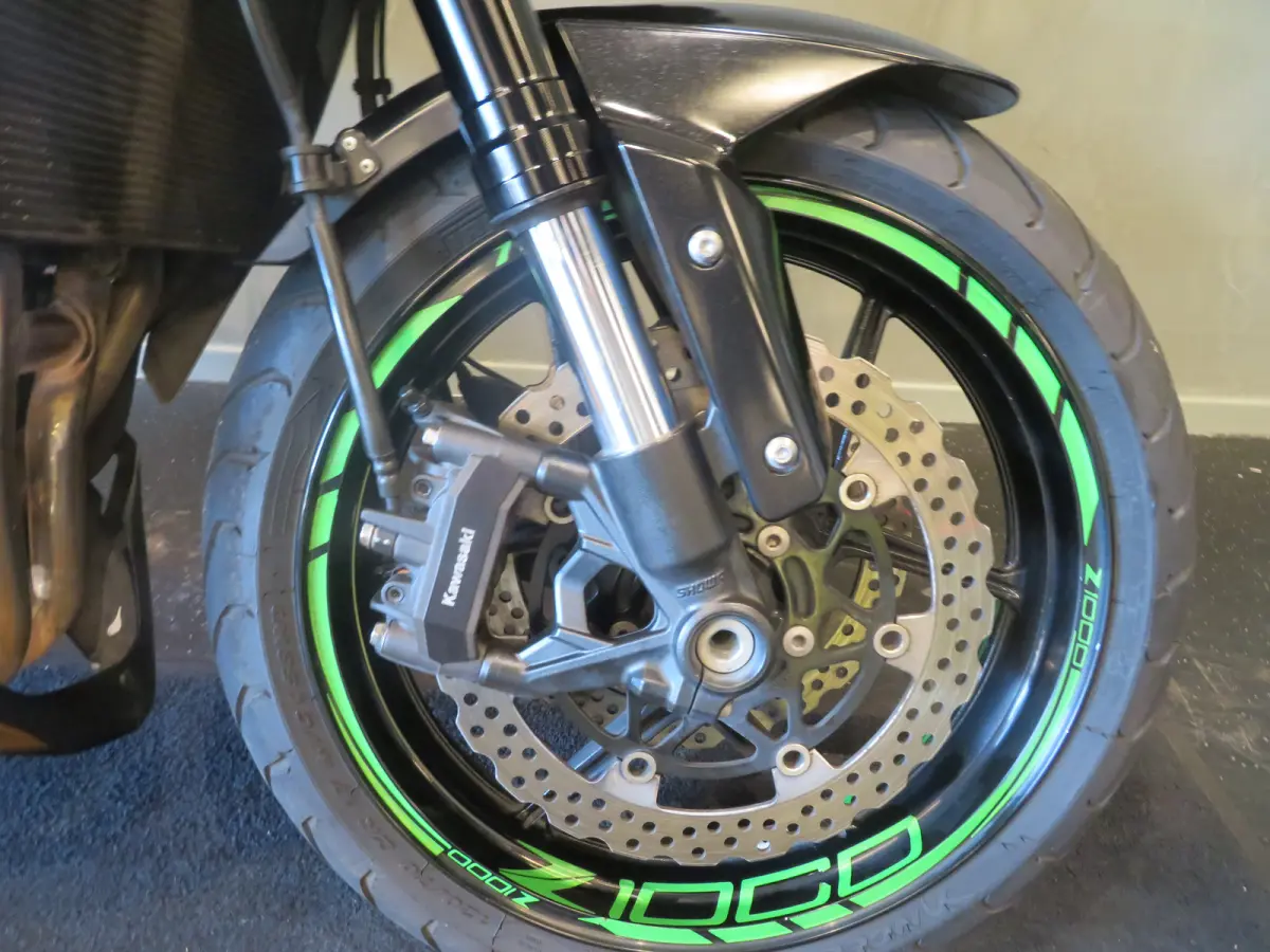 Z1000 AKRA TOPPER!