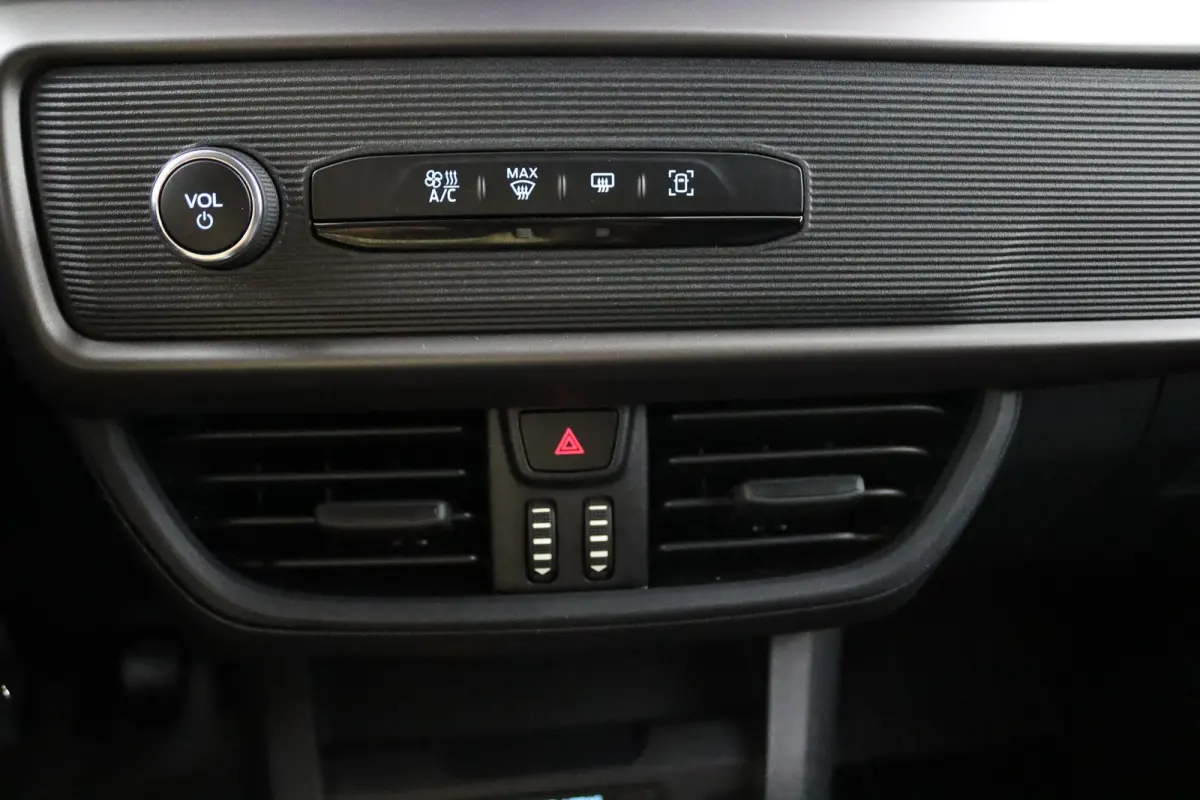 1.0 EcoBoost 100pk Trend | Benzine! | CarPlay/Android Auto | Bluetooth | Parkeersensoren | Airco | Schuifdeur