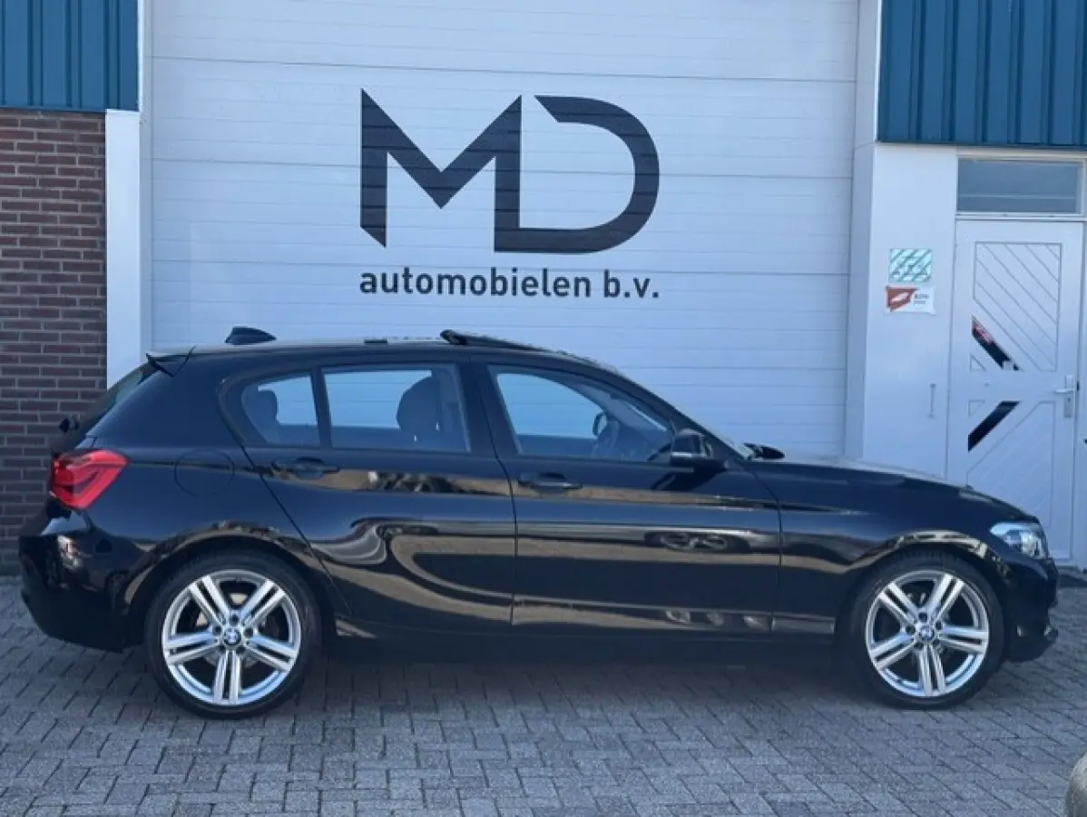 118i High Executive Sport-Schuifdak-LED-Automaat