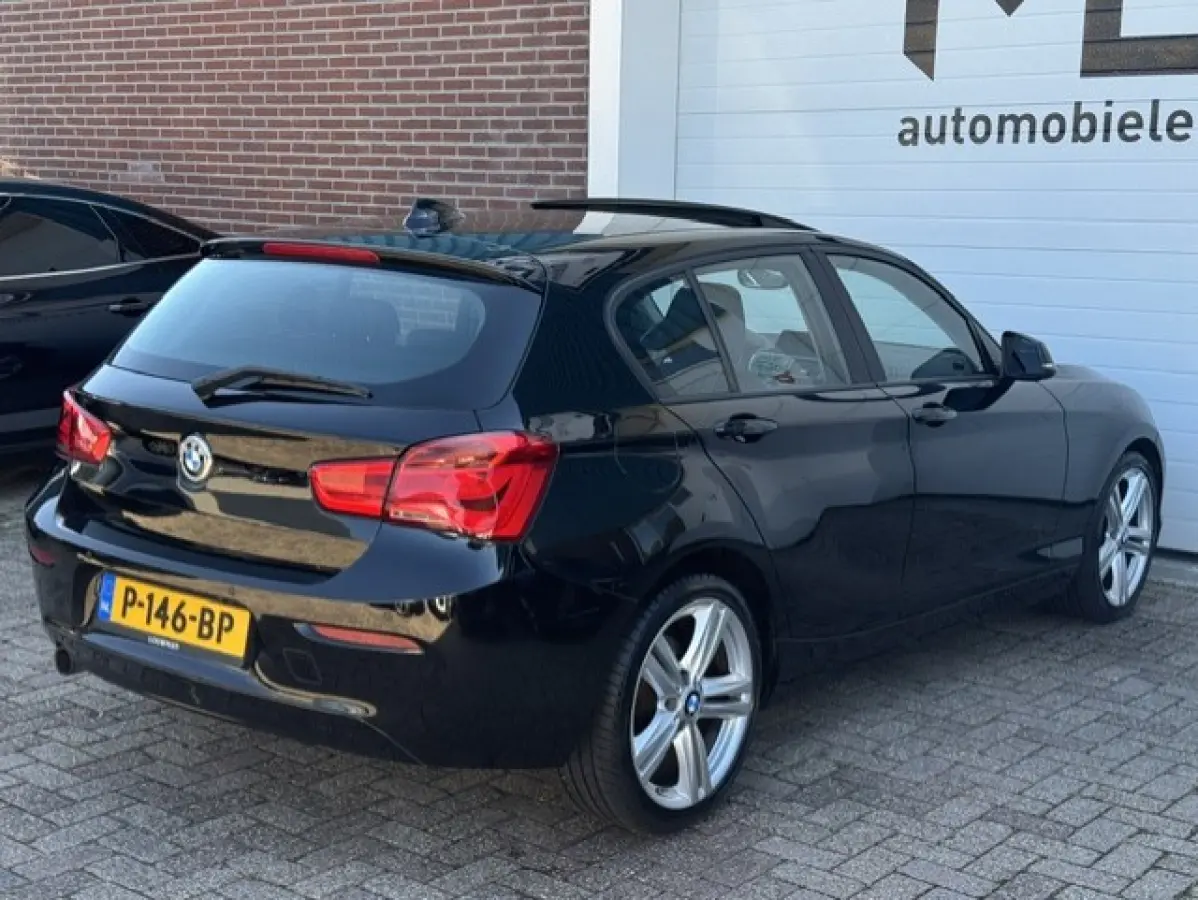 118i High Executive Sport-Schuifdak-LED-Automaat
