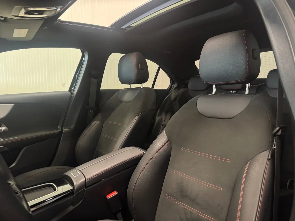 180 AMG Line | FACELIFT | NAP | PANO | NIGHT | AMBIANCE