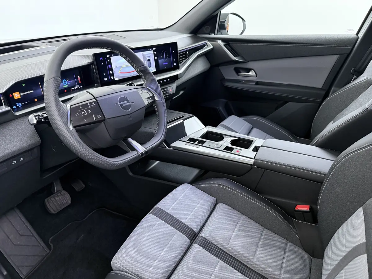 1.6 Turbo Plug-in-Hybrid Business Edition | Achteruitrijcamera | Apple Carplay/Android Auto|telefoonintegratie premium | Cruise control adaptief met Stop&Go