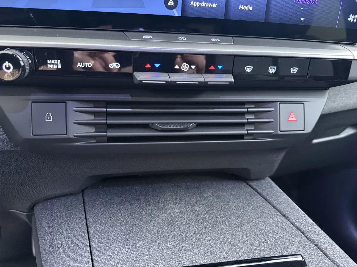 1.6 Turbo Plug-in-Hybrid Business Edition | Achteruitrijcamera | Apple Carplay/Android Auto|telefoonintegratie premium | Cruise control adaptief met Stop&Go