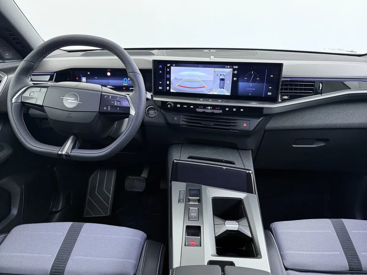 1.6 Turbo Plug-in-Hybrid Business Edition | Achteruitrijcamera | Apple Carplay/Android Auto|telefoonintegratie premium | Cruise control adaptief met Stop&Go