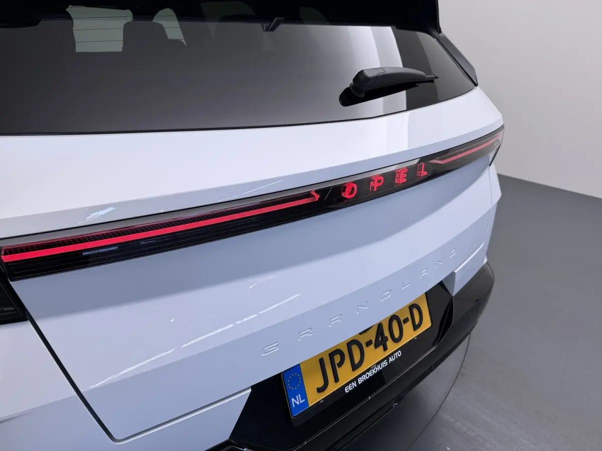 1.6 Turbo Plug-in-Hybrid Business Edition | Achteruitrijcamera | Apple Carplay/Android Auto|telefoonintegratie premium | Cruise control adaptief met Stop&Go