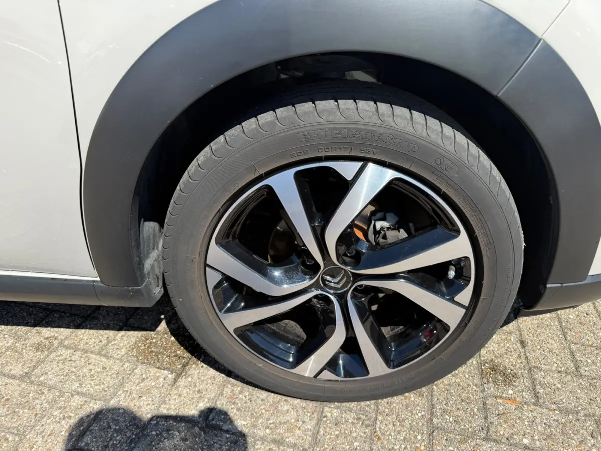 1.2 PureTech Shine, Navi, Camera, Airco, Dealer auto, 1ste eigenaar, Keyless, INC BTW