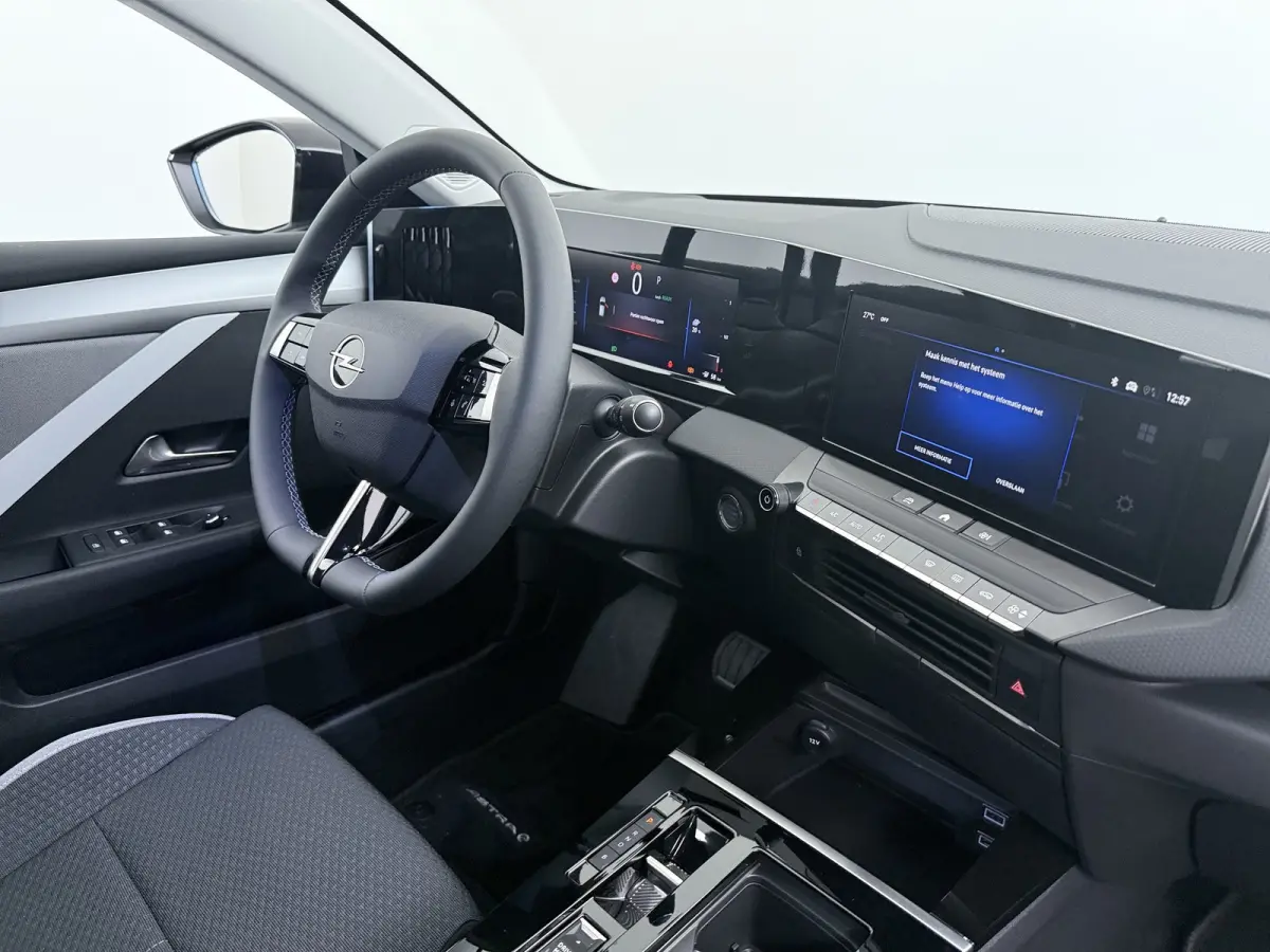54 kWh Edition | Airco (automatisch) | Apple Carplay/Android Auto|telefoonintegratie premium | Cruise control adaptief