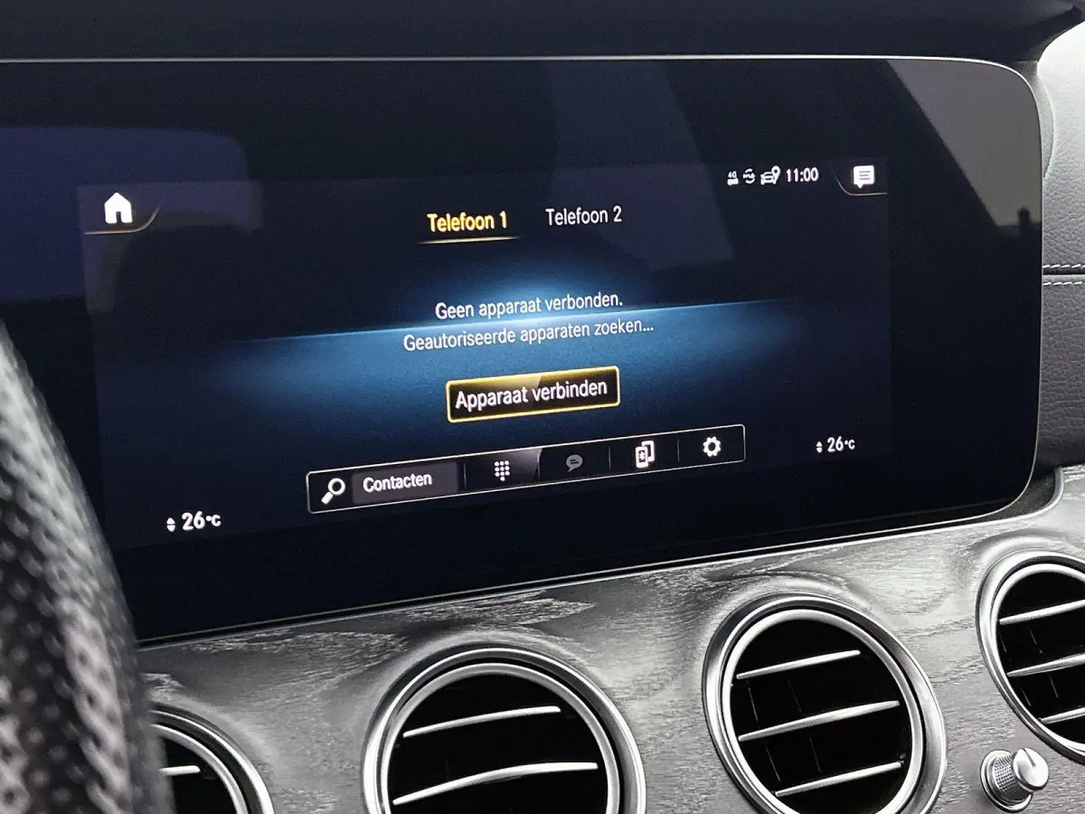 300 e Business Solution AMG | APPLE CARPLAY | ANDROID AUTO | ACHTERUITRIJCAMERA | PARKEERSENSOREN | HEAD-UP DISPLAY | SFEERVERLICHTING | STOELVERWARMING | DODEHOEKSENSOREN | CRUISE CONTROL |