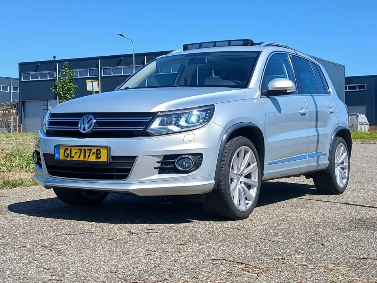 2.0 TSI Sport&Style 4motion R-line Edition 211PK Fender soundsystem