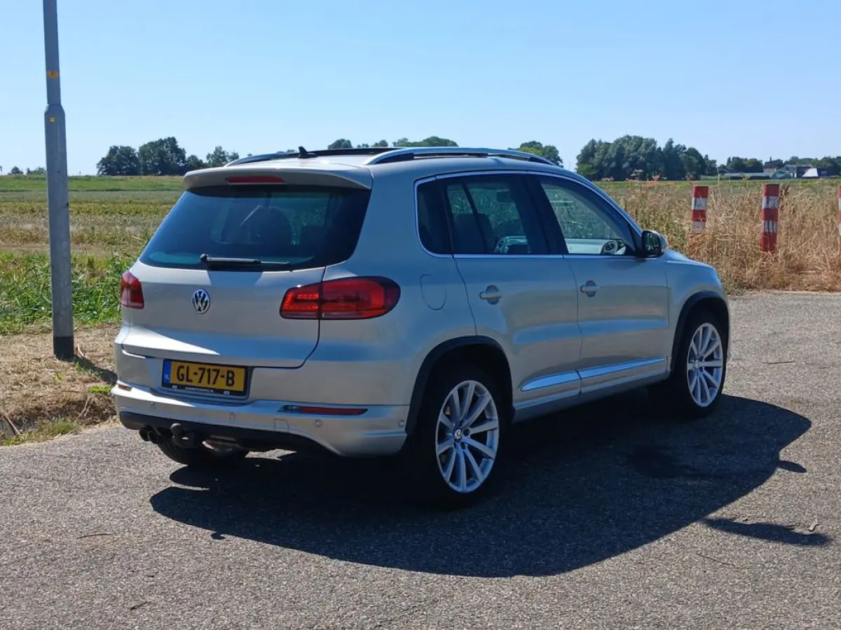 2.0 TSI Sport&Style 4motion R-line Edition 211PK Fender soundsystem