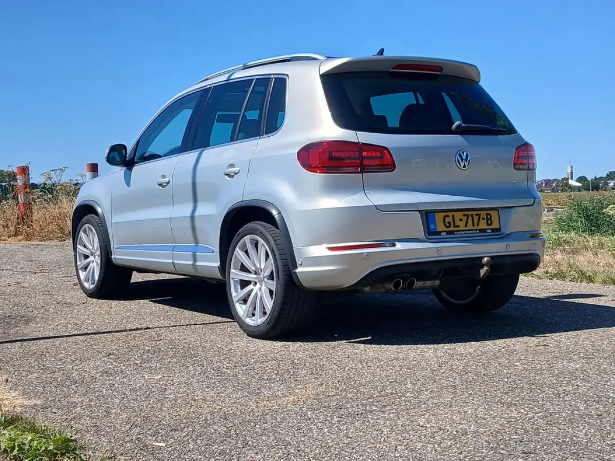 2.0 TSI Sport&Style 4motion R-line Edition 211PK Fender soundsystem