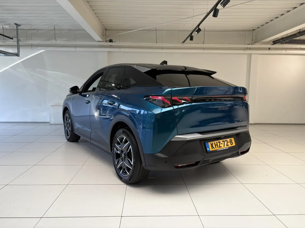 1.2 Hybrid 145 GT Exclusive Leverbaar per november