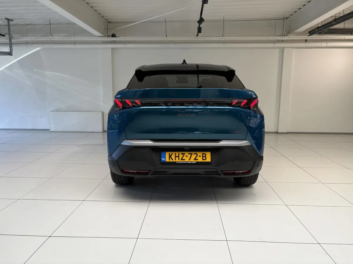 1.2 Hybrid 145 GT Exclusive Leverbaar per november