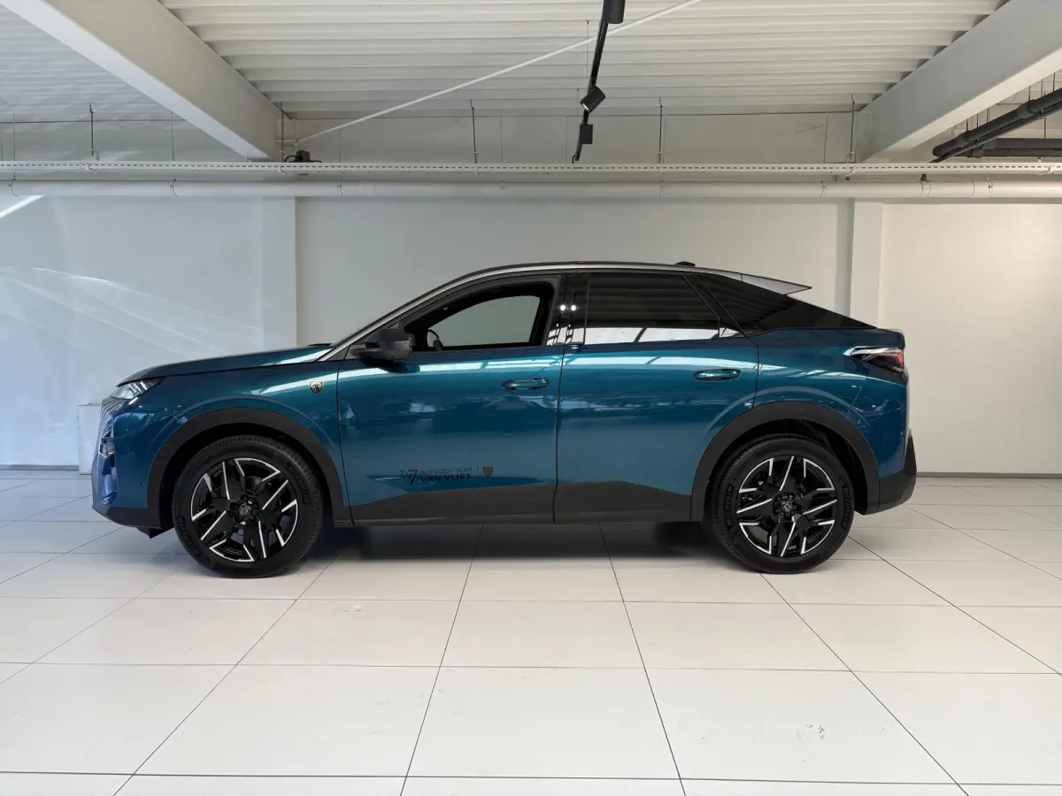 1.2 Hybrid 145 GT Exclusive Leverbaar per november