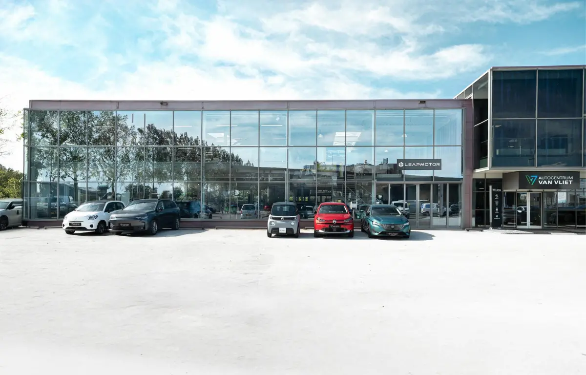 1.2 Hybrid 145 GT Exclusive Leverbaar per november