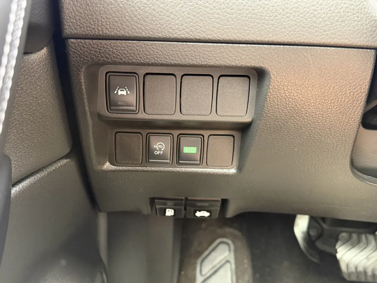 1.2 Tekna 17" Bose