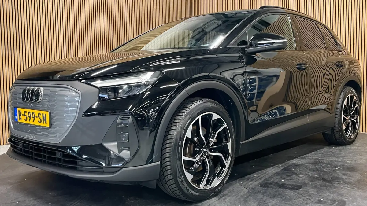 35|FULL BLACK EDITION|86% SOH|20''LMV|ACC|APPLE CARPLAY|STOELVERWARMING|NAVIGATIE|NL-AUTO|NAP|1e EIGENAAR|MARGE|