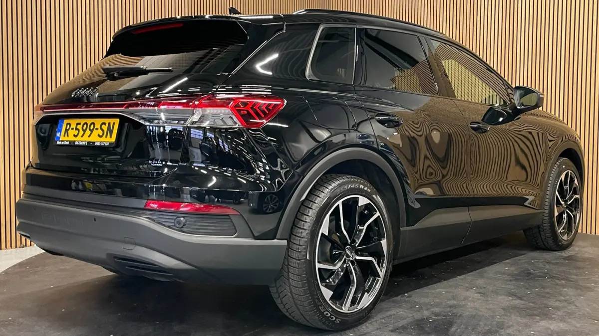 35|FULL BLACK EDITION|86% SOH|20''LMV|ACC|APPLE CARPLAY|STOELVERWARMING|NAVIGATIE|NL-AUTO|NAP|1e EIGENAAR|MARGE|