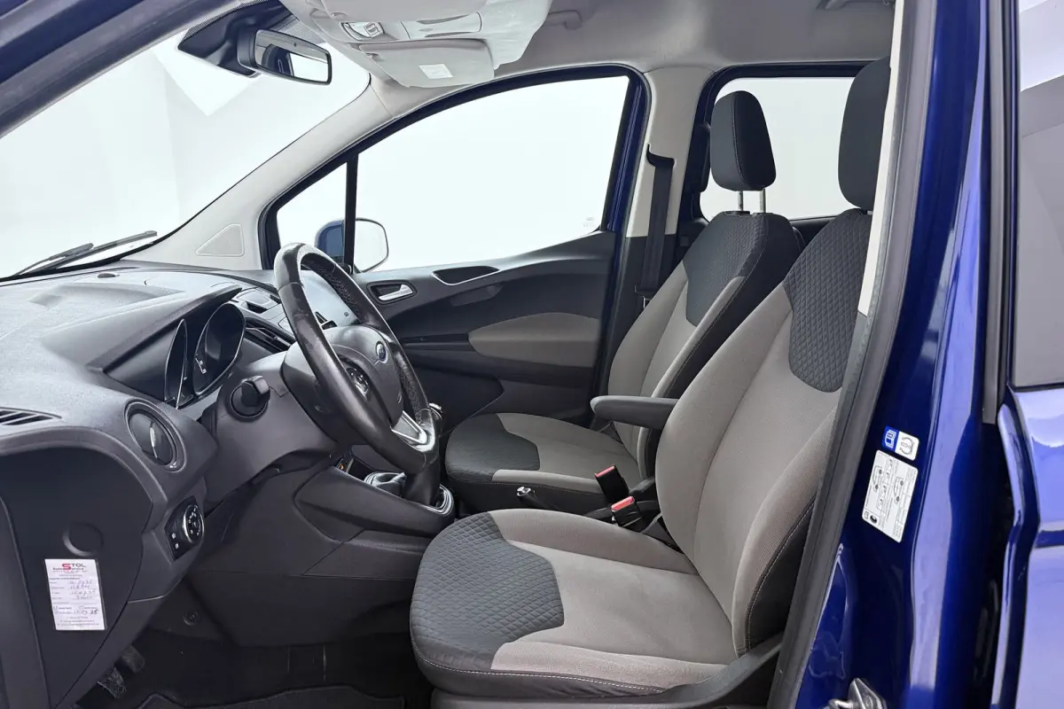 1.0 Titanium | Trekhaak | Climate Control | Stoelverwarming | 16" Velgen |