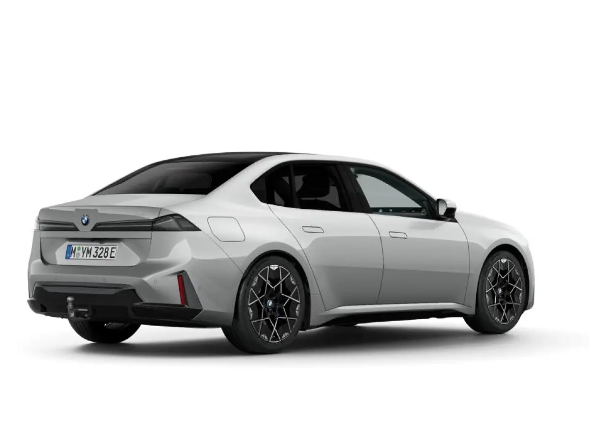 50 xDrive First Edition M Sportpakket | Innovation Pack | Digital Pack | Panoramadak | Trekhaak