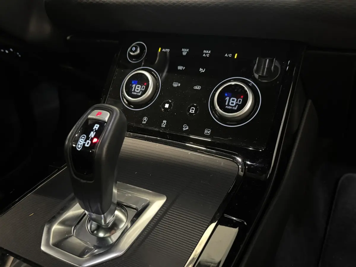 1.5 P300e PHEV AWD Dynamic SE | NAP | CAMERA | ZONNEDAK | LEDER
