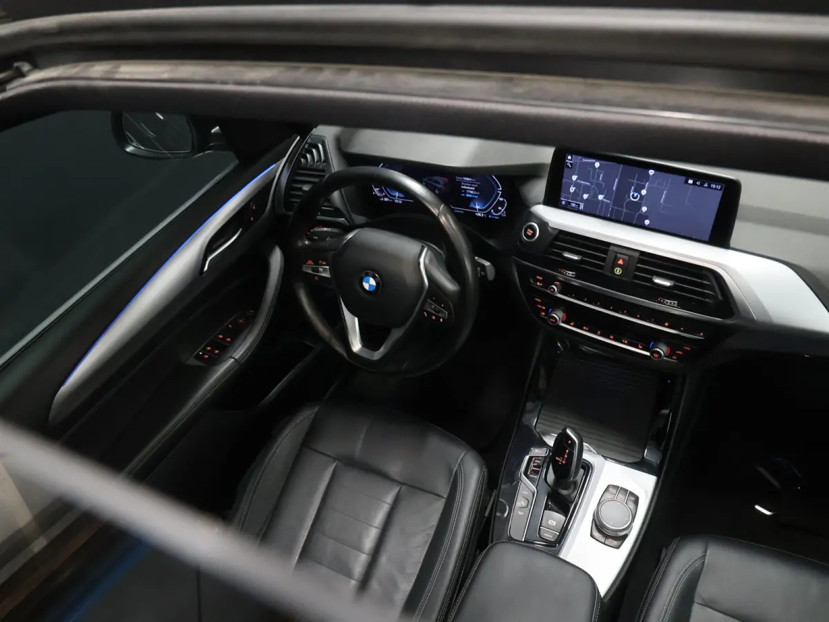 xDrive30e High Executive [SCHUIFKANTELDAK, APPLE CARPLAY, ANDROID, STOELVERWARMING, VOL LEDER, ELEKTRISCHE ACHTERKLEP, PDC V+A, CRUISE CONTROL, GROOT NAVIGATIE, 3-ZONE CLIMATE, DIGITAL DASH,