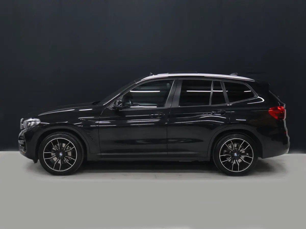 xDrive30e High Executive [SCHUIFKANTELDAK, APPLE CARPLAY, ANDROID, STOELVERWARMING, VOL LEDER, ELEKTRISCHE ACHTERKLEP, PDC V+A, CRUISE CONTROL, GROOT NAVIGATIE, 3-ZONE CLIMATE, DIGITAL DASH,