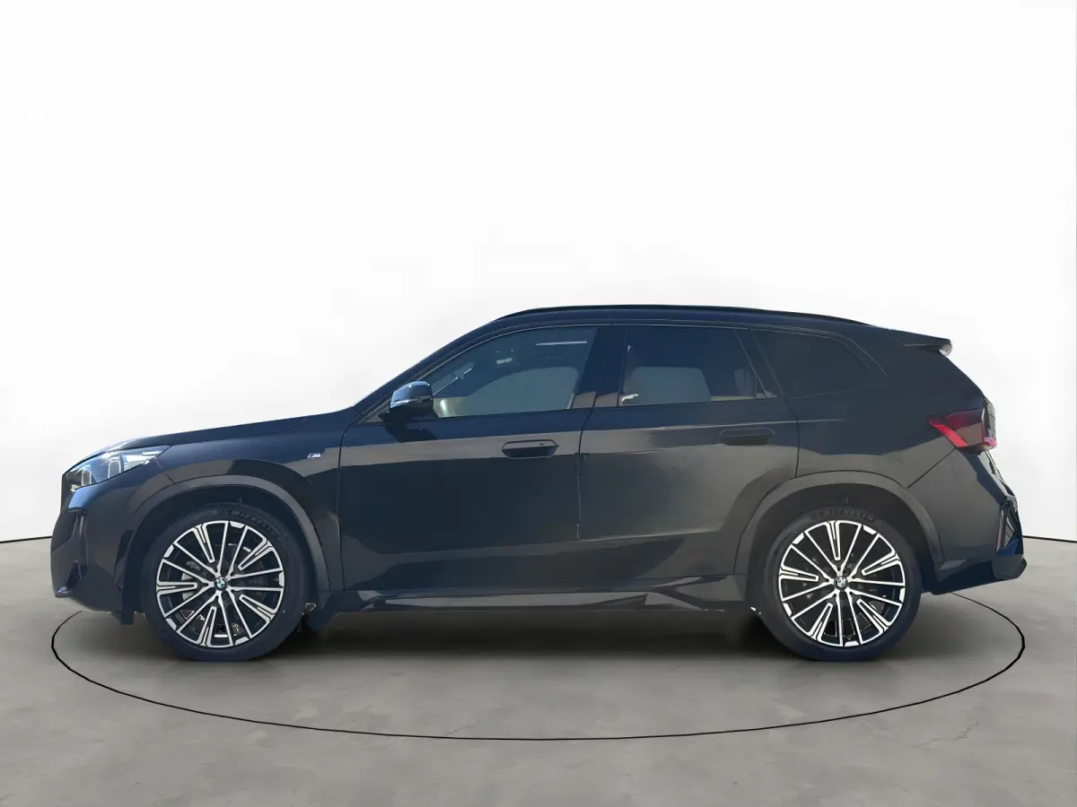 xDrive23i 218PK M-Sport Individual Pano Head-UP Harman-Kardon 360 Camera
