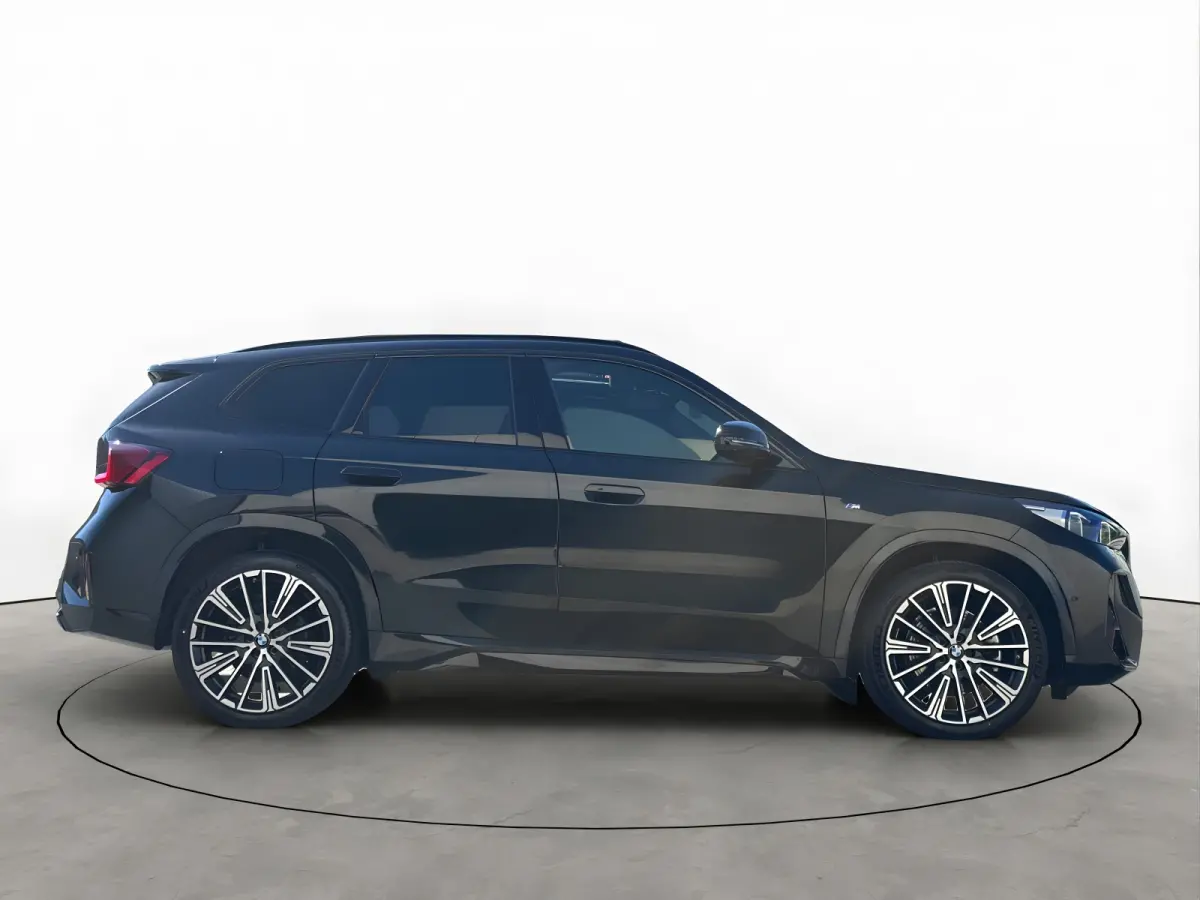 xDrive23i 218PK M-Sport Individual Pano Head-UP Harman-Kardon 360 Camera