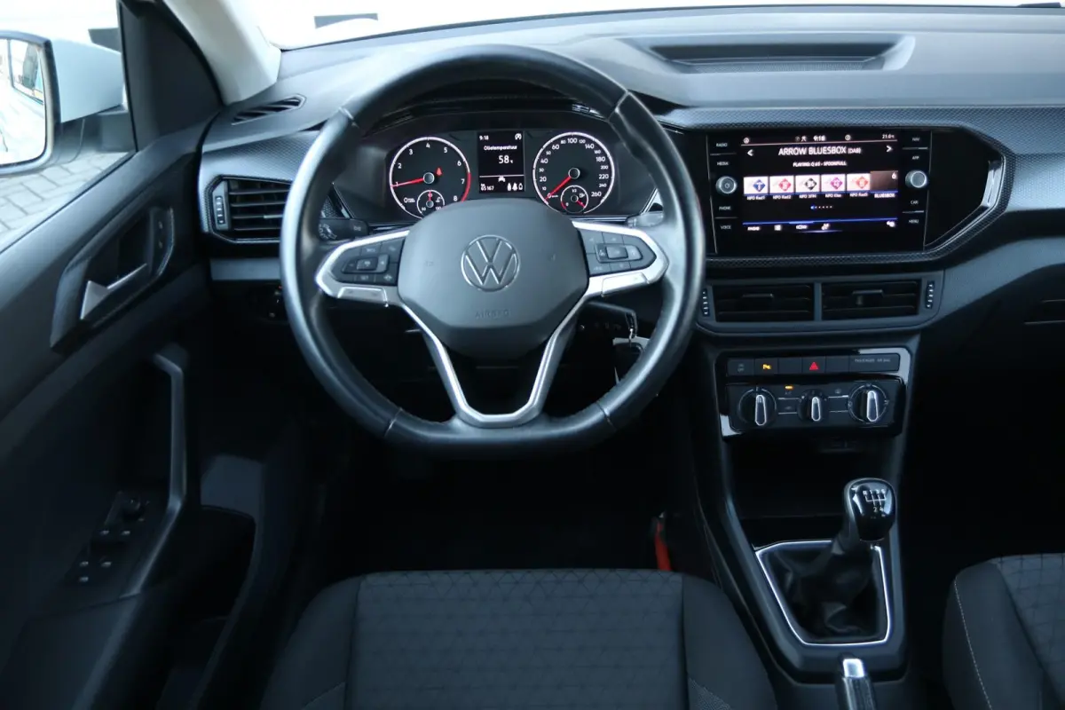 1.0 TSI 95 pk Life | Trekhaak | Apple Carplay/Android Auto | Parkeersensoren | Adaptive Cruise Control |