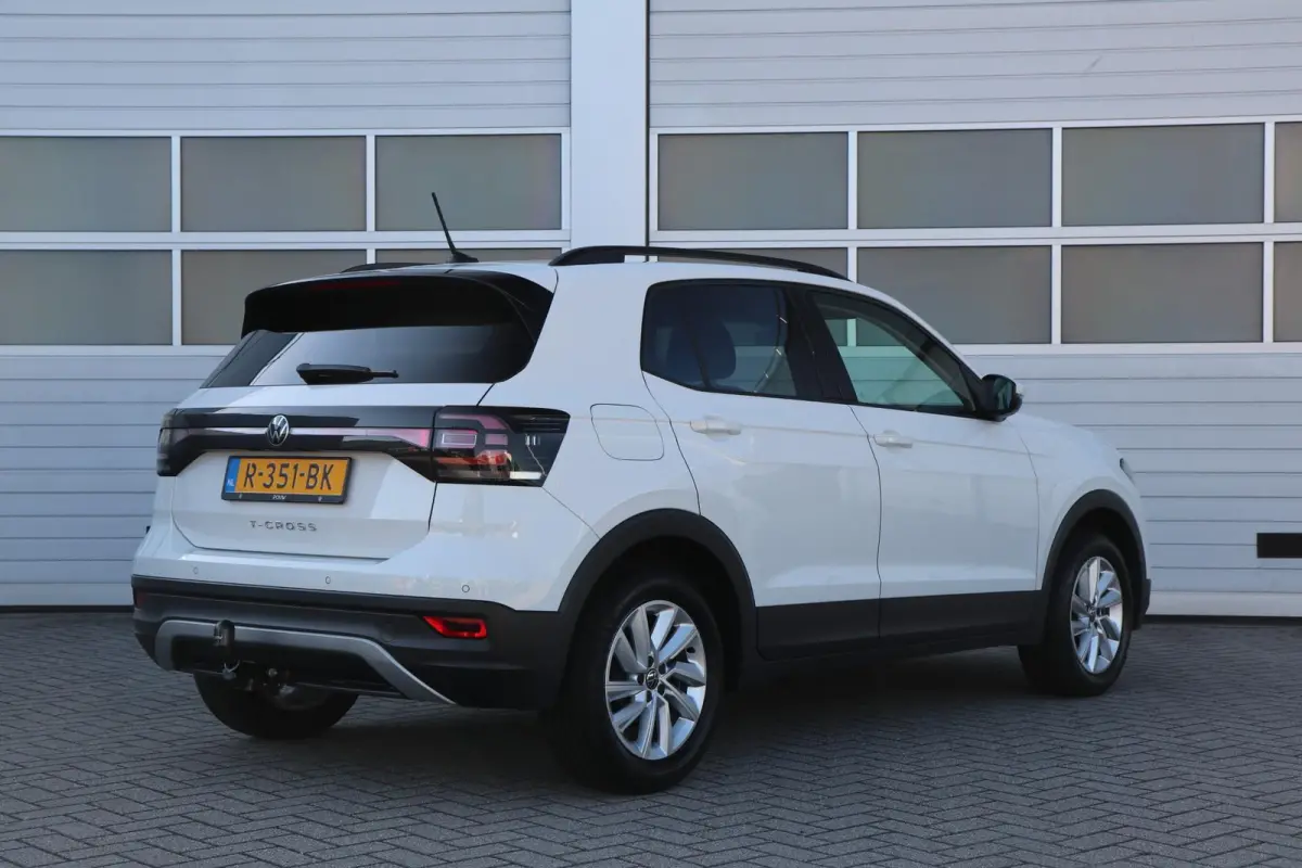 1.0 TSI 95 pk Life | Trekhaak | Apple Carplay/Android Auto | Parkeersensoren | Adaptive Cruise Control |