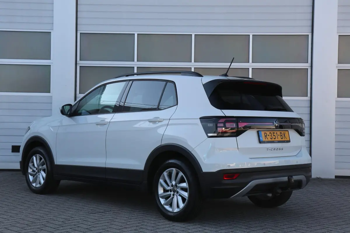 1.0 TSI 95 pk Life | Trekhaak | Apple Carplay/Android Auto | Parkeersensoren | Adaptive Cruise Control |