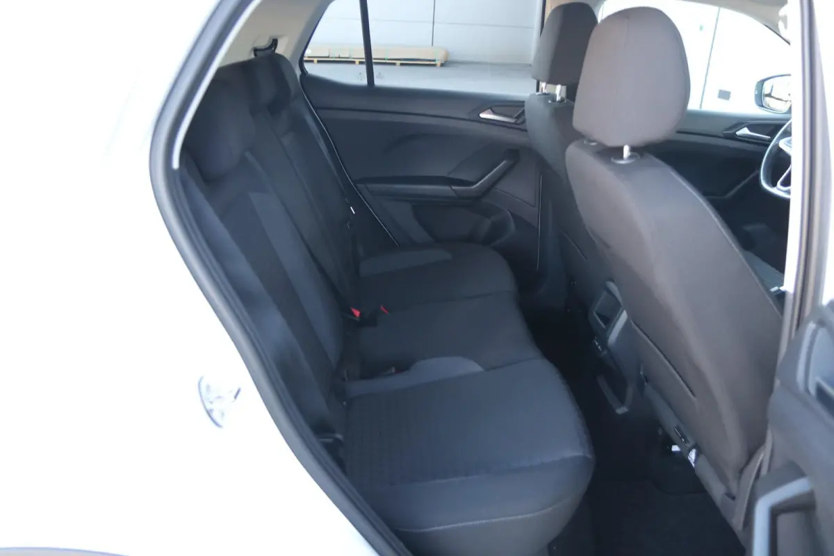 1.0 TSI 95 pk Life | Trekhaak | Apple Carplay/Android Auto | Parkeersensoren | Adaptive Cruise Control |
