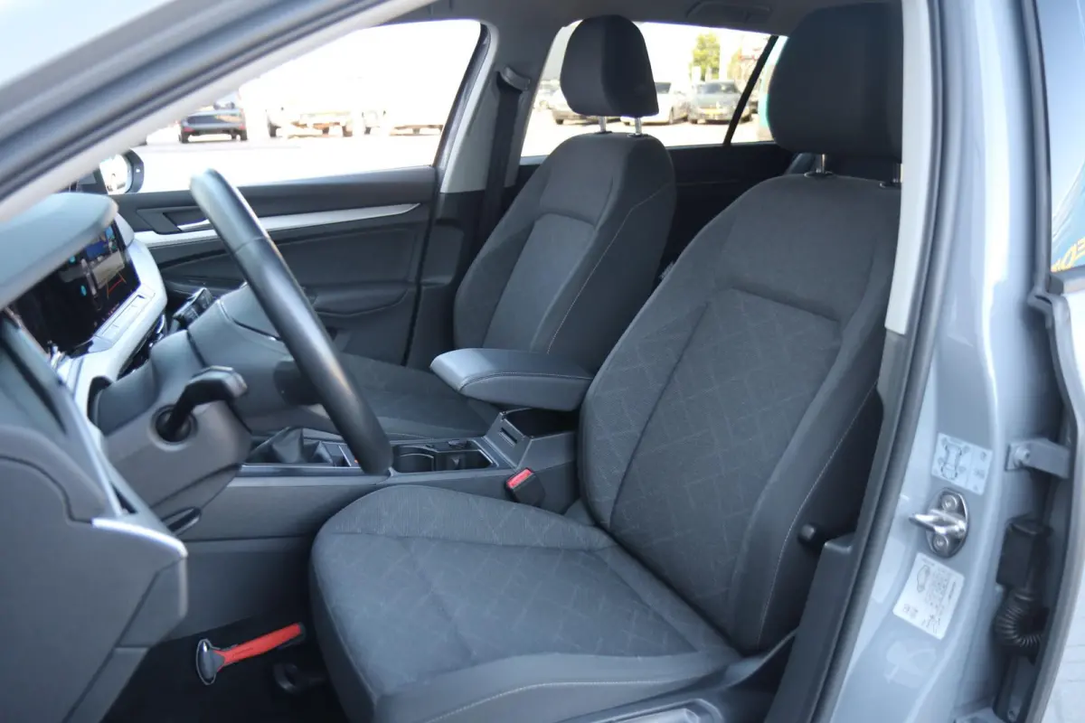 1.0 TSI 110pk Life | Navigatie | Achteruitrijcamera | Apple Carplay & Android Auto