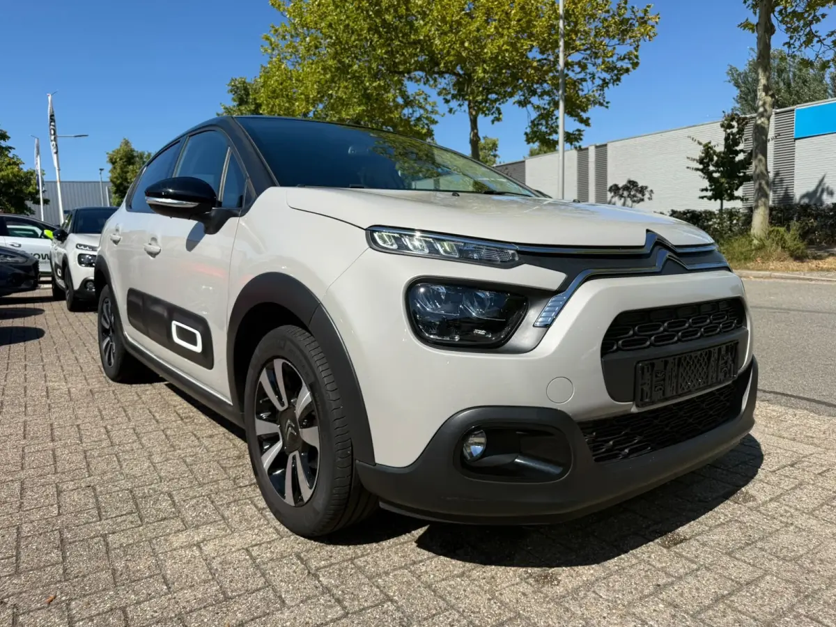1.2 PureTech Feel, Facelift, Navi, Dealer auto. INC BTW, 1ste eigenaar