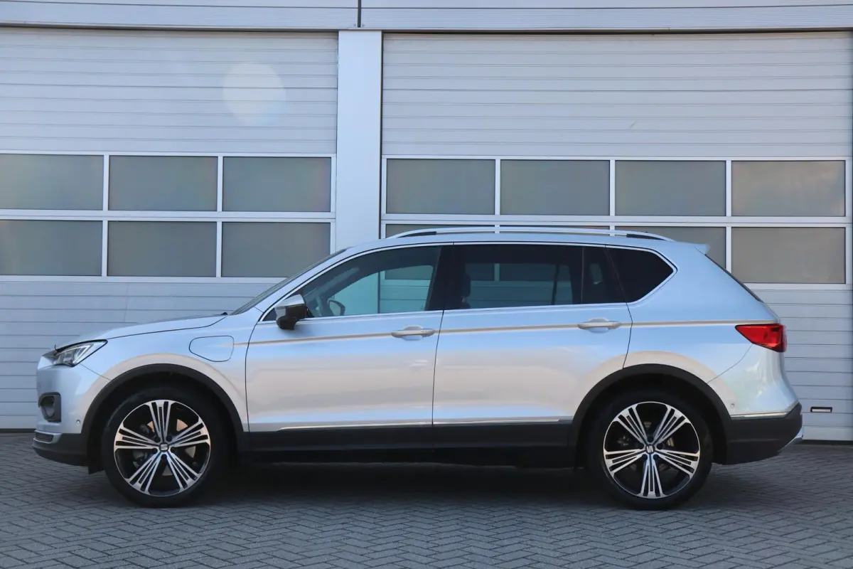 1.4 TSI e-Hybrid 245pk PHEV Xcellence | SoH 90% | Trekhaak | Panoramadak | Navigatie | Achteruitrijcamera