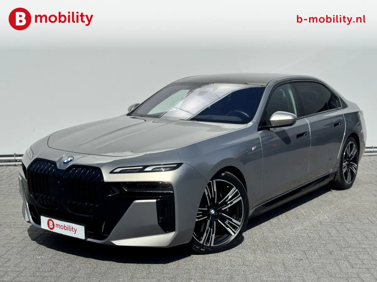 xDrive60 106 kWh M-Sport Pro Panoramadak NL Auto! | Bowers&Wilkins | Driving Assistand Professional | Stoel/ stuurverwarming | 360 Camera | Head-Up Display