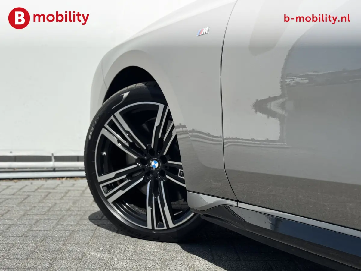 xDrive60 106 kWh M-Sport Pro Panoramadak NL Auto! | Bowers&Wilkins | Driving Assistand Professional | Stoel/ stuurverwarming | 360 Camera | Head-Up Display