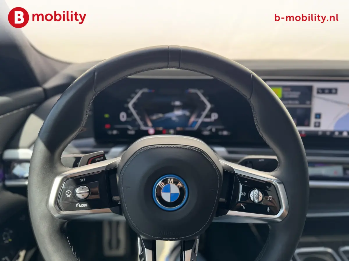 xDrive60 106 kWh M-Sport Pro Panoramadak NL Auto! | Bowers&Wilkins | Driving Assistand Professional | Stoel/ stuurverwarming | 360 Camera | Head-Up Display
