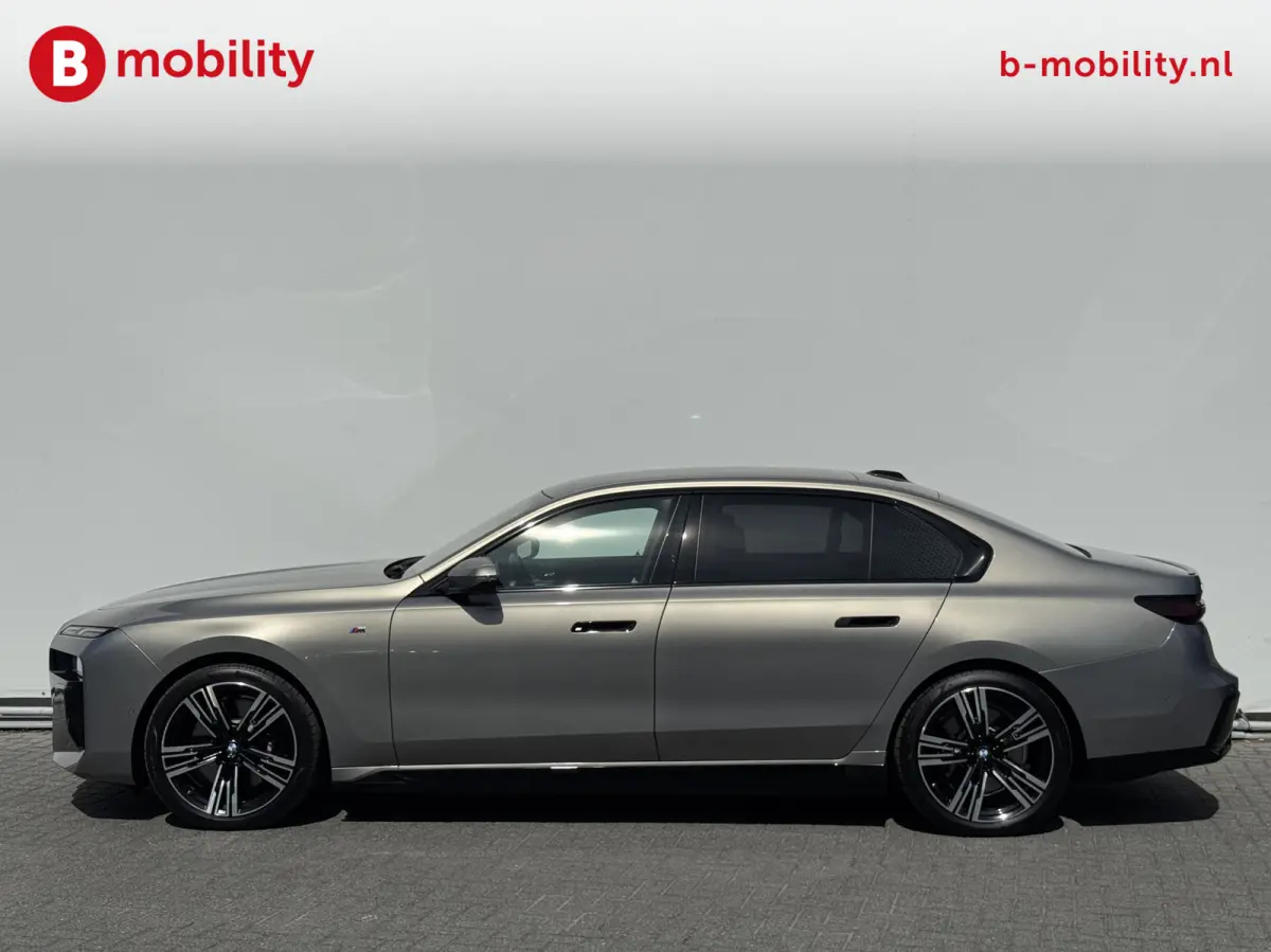 xDrive60 106 kWh M-Sport Pro Panoramadak NL Auto! | Bowers&Wilkins | Driving Assistand Professional | Stoel/ stuurverwarming | 360 Camera | Head-Up Display