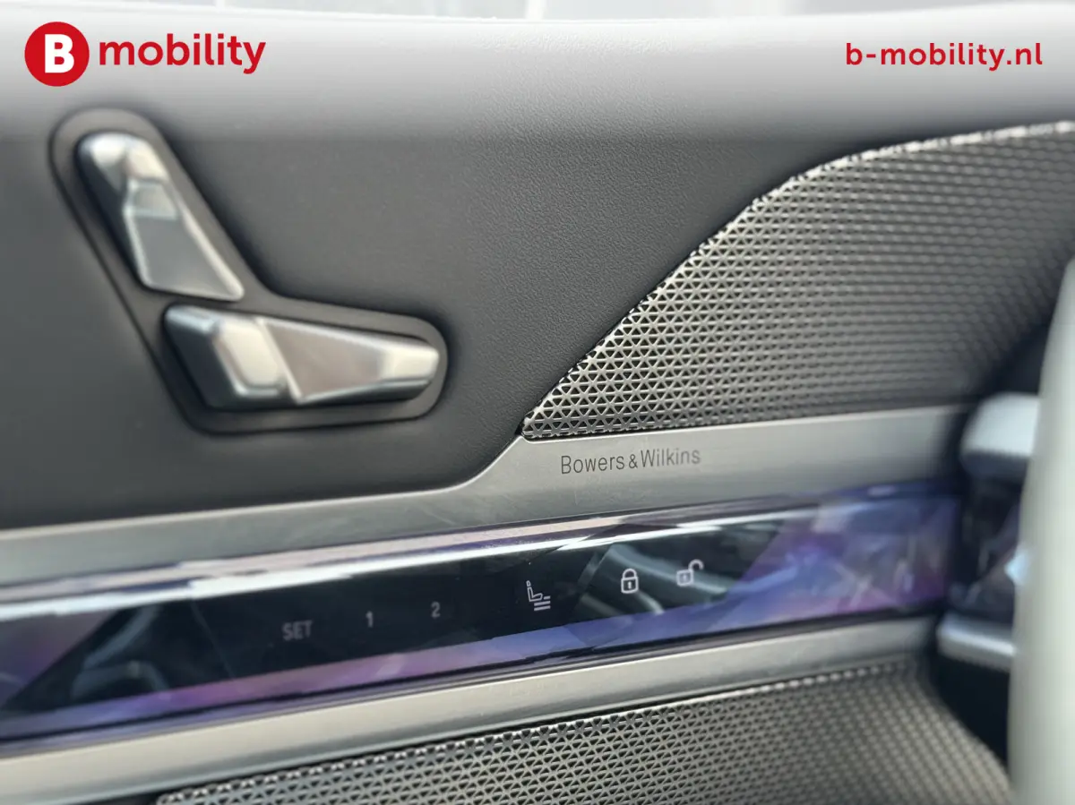 xDrive60 106 kWh M-Sport Pro Panoramadak NL Auto! | Bowers&Wilkins | Driving Assistand Professional | Stoel/ stuurverwarming | 360 Camera | Head-Up Display