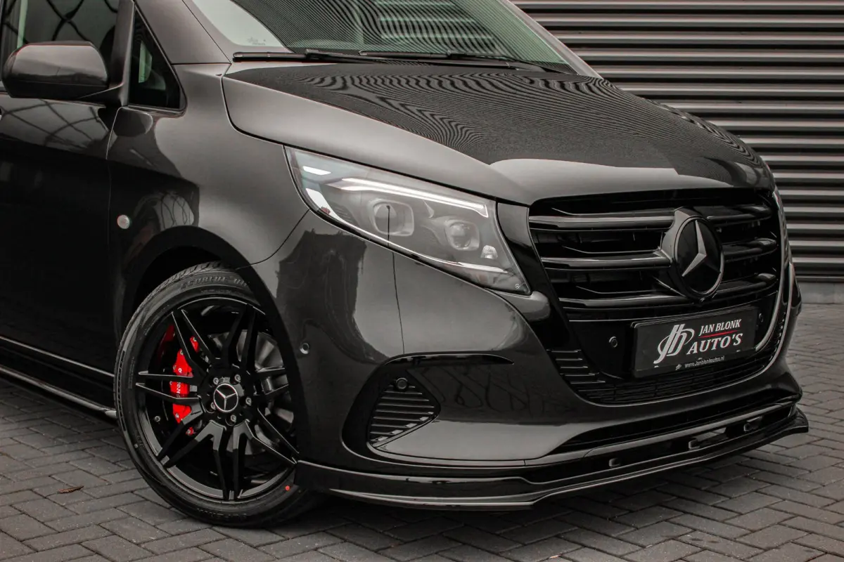 119 CDI L2 SELECT LANG LEDEREN BEKLEDING / 2XSCHUIFDEUR / BPM VRIJ / VERLAAGD / AMG / APPLE CARPLAY / FULLBLACK