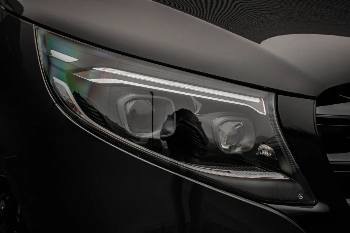 119 CDI L2 SELECT LANG LEDEREN BEKLEDING / 2XSCHUIFDEUR / BPM VRIJ / VERLAAGD / AMG / APPLE CARPLAY / FULLBLACK
