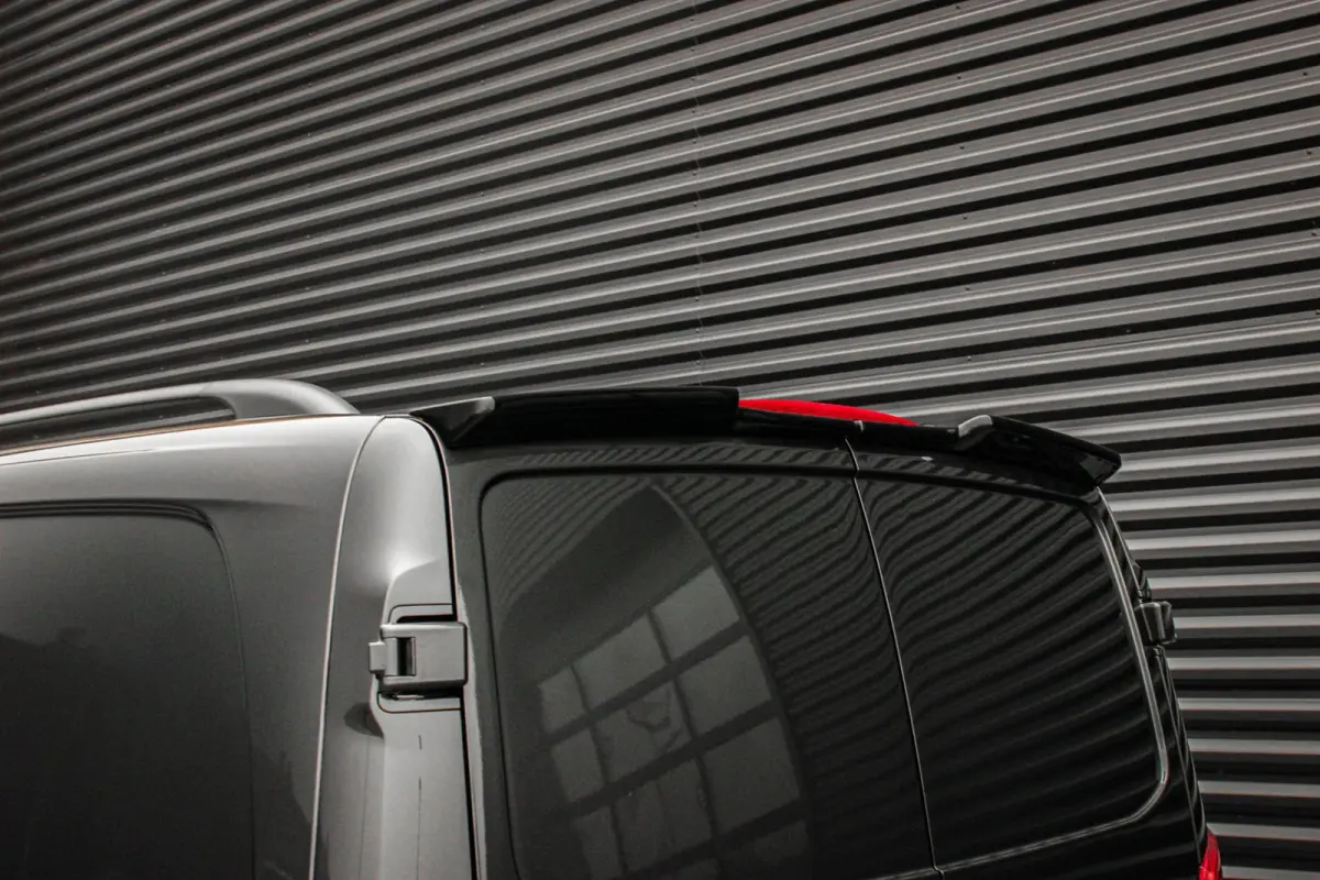 119 CDI L2 SELECT LANG LEDEREN BEKLEDING / 2XSCHUIFDEUR / BPM VRIJ / VERLAAGD / AMG / APPLE CARPLAY / FULLBLACK