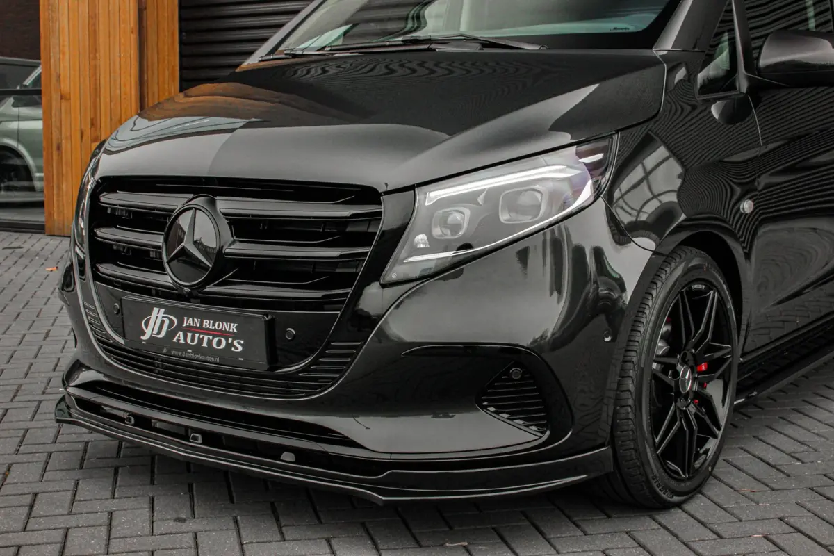 119 CDI L2 SELECT LANG LEDEREN BEKLEDING / 2XSCHUIFDEUR / BPM VRIJ / VERLAAGD / AMG / APPLE CARPLAY / FULLBLACK
